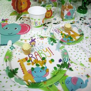 Image of animal theme party supplies