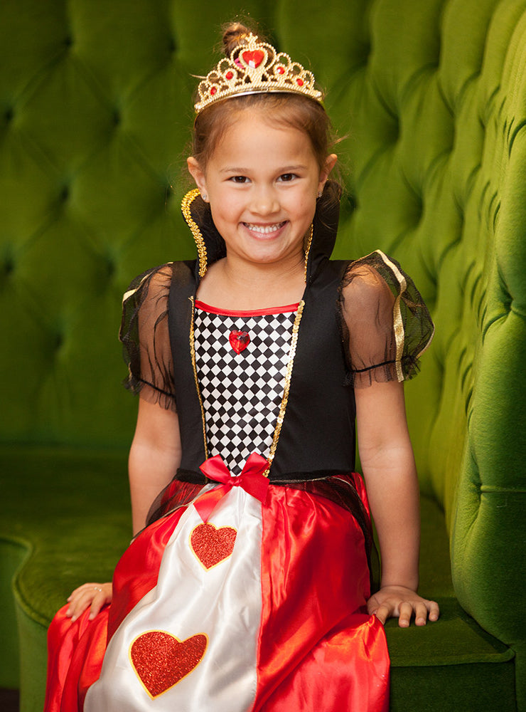 Girls Classic Red Queen Of Hearts Alice In Wonderland Costume - Lifestyle Image