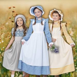 Image of girls wearing colonial costumes