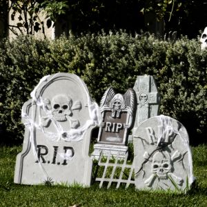 Image of outdoor Halloween decorations