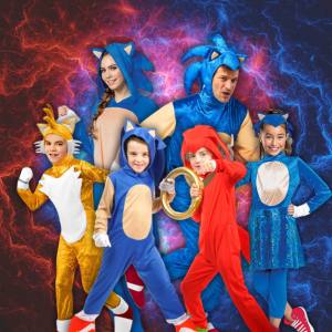 Image of people in Sonic the Hedgehog costumes