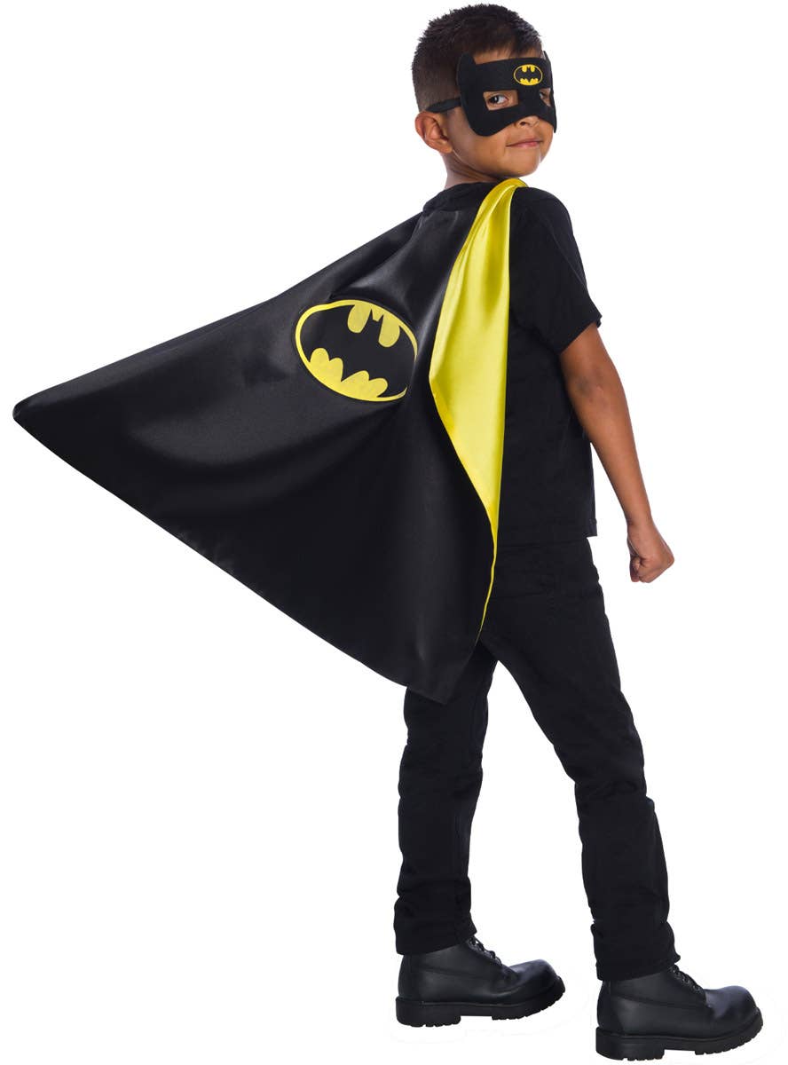 Image of DC Comics Batman Boy's Superhero Costume Cape and Mask
