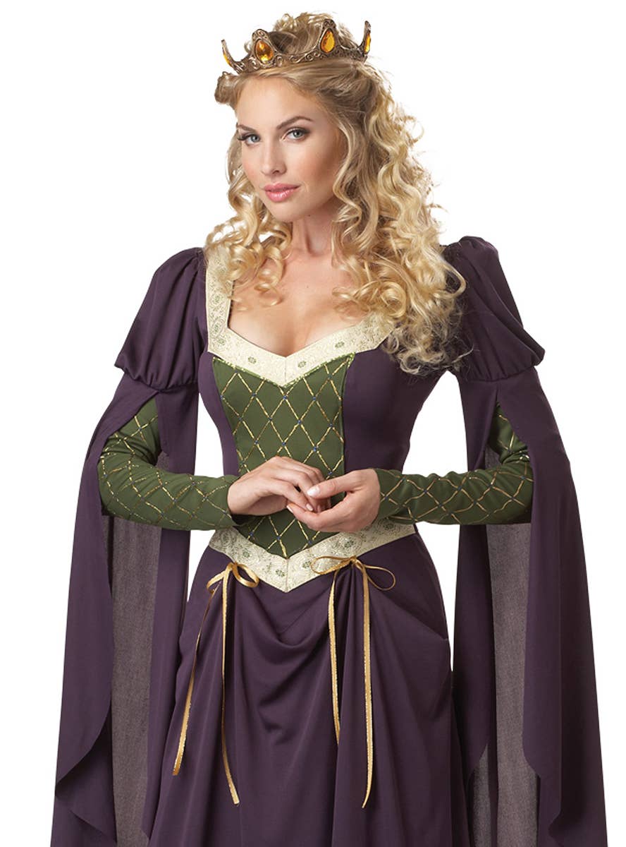 Women's Lady in Waiting Renaissance Costume Close View 1