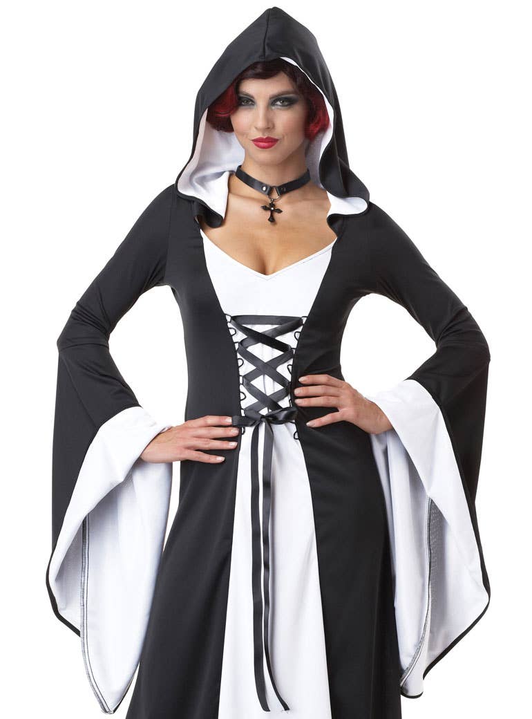 Womens Black and White Hooded Robe Halloween Fancy Dress Costume Close