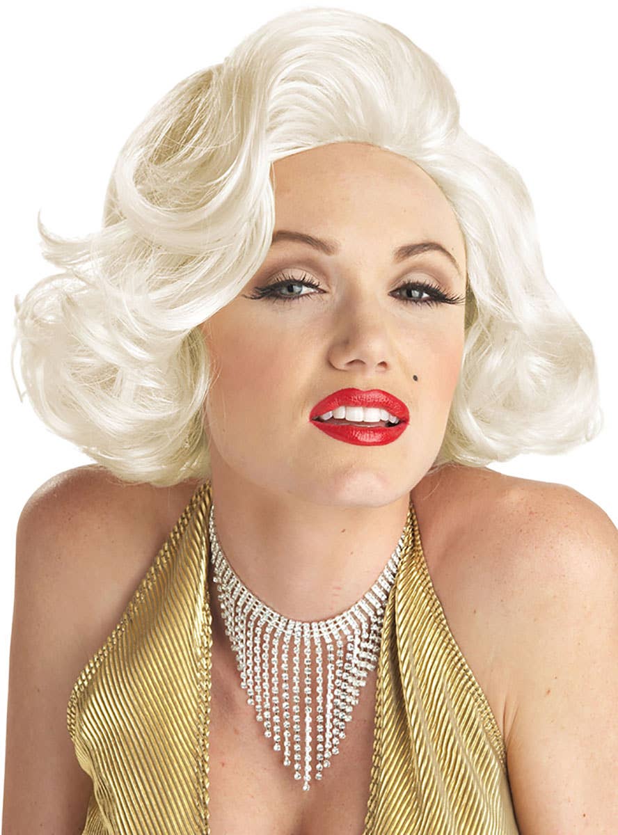 Light Blonde Women's Classic Marilyn Monroe Costume Wig