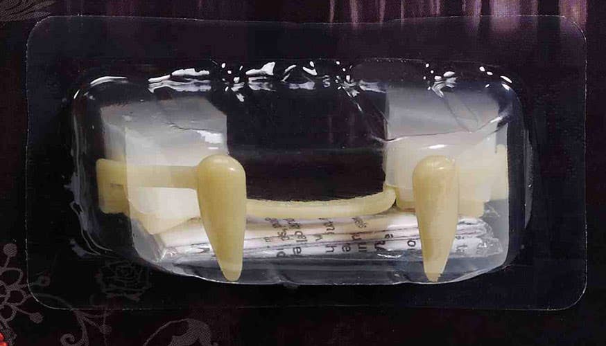 Retractable Custom Wear Vampire Fangs Costume Teeth - Alternative Image