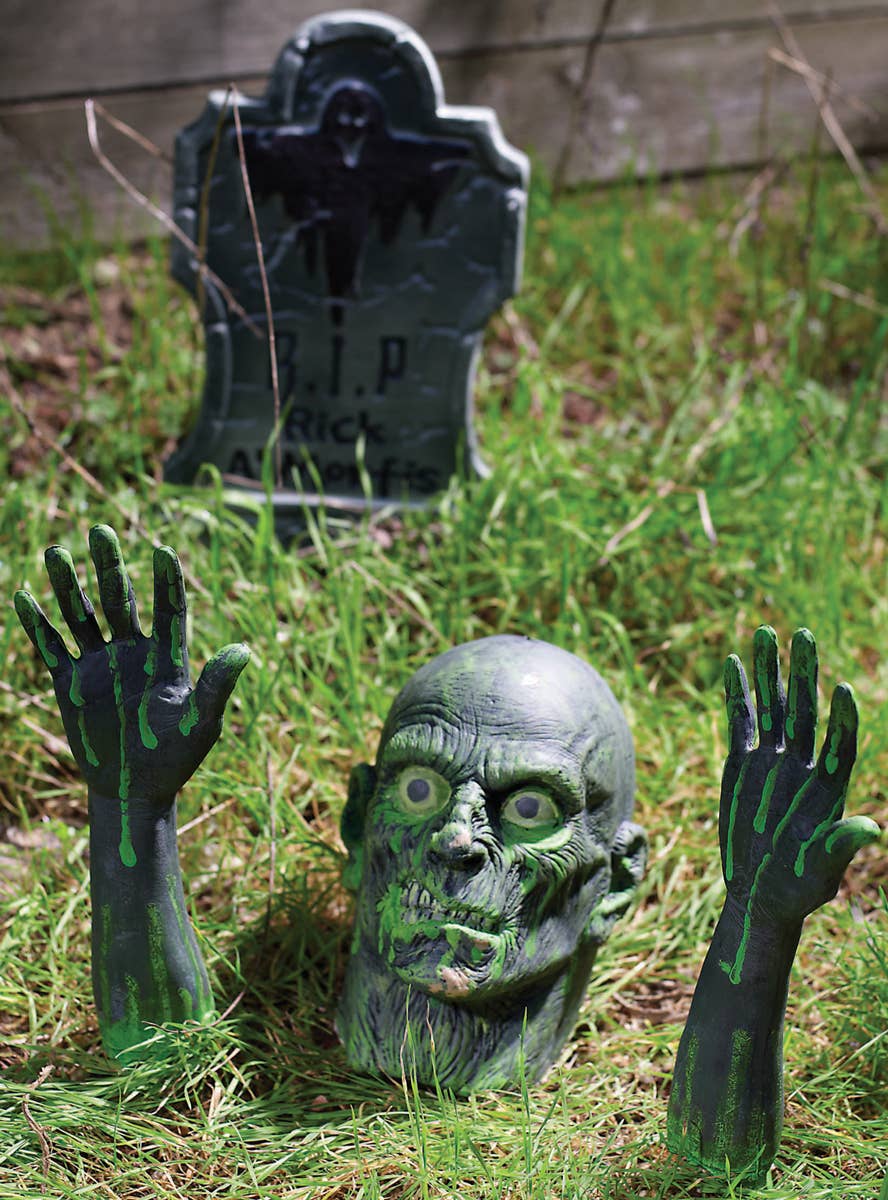 Lawn Ground Breaker Zombie Head and Hands Halloween Decoration Prop