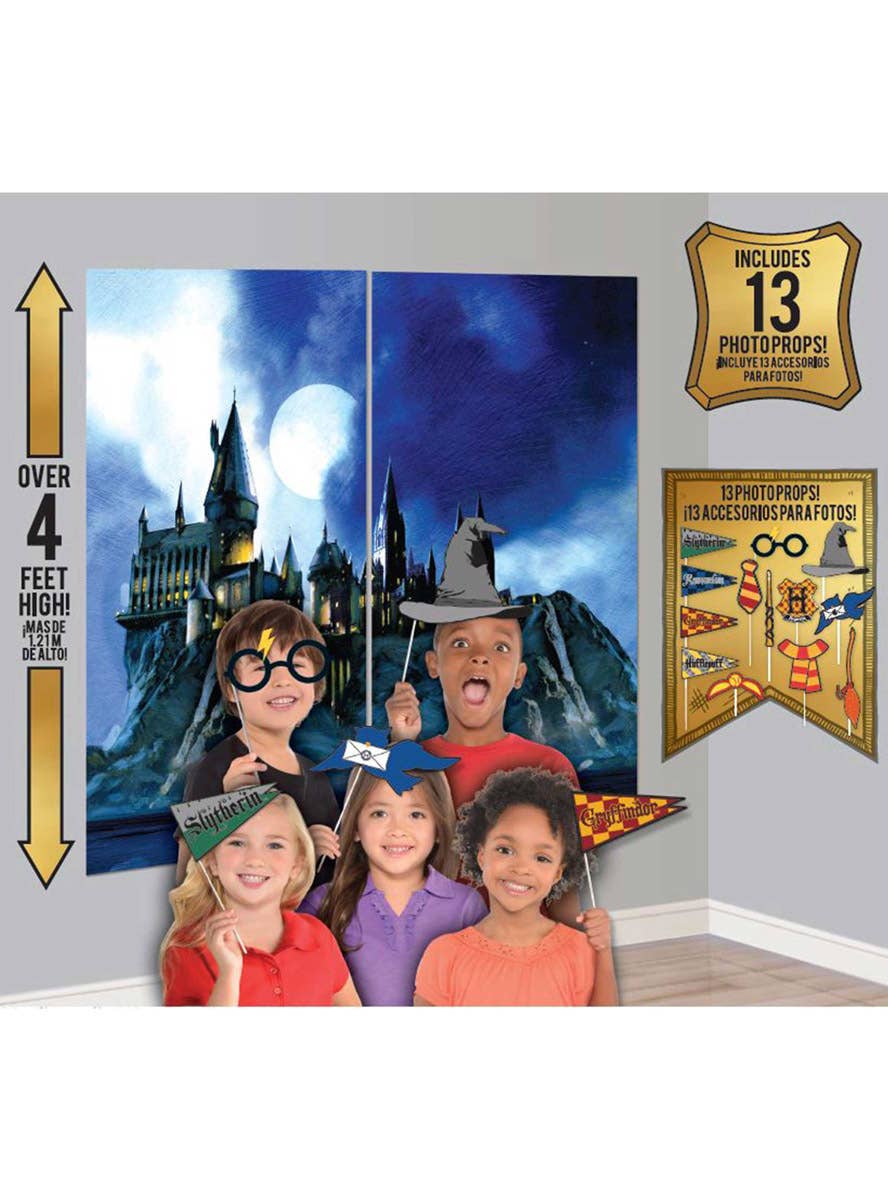 Image of Harry Potter Hogwarts Wall Scene Setter with Props
