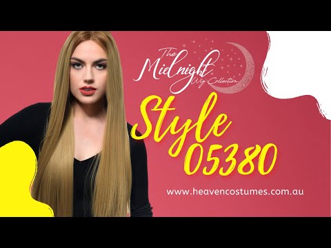 A person modelling this dark blonde wig with information about the wig on the side.