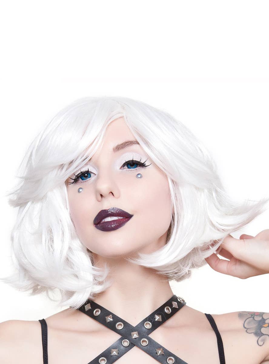 Women's Deluxe Short White Heat Resistant Bob Costume Wig with Side Swept Fringe Alternative View 3