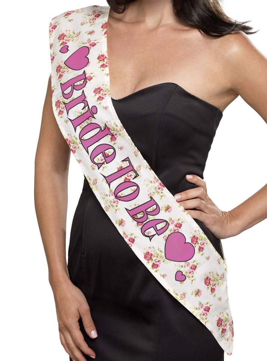 Deluxe Hen's Night Vintage Floral Print Bride To Be Party Sash