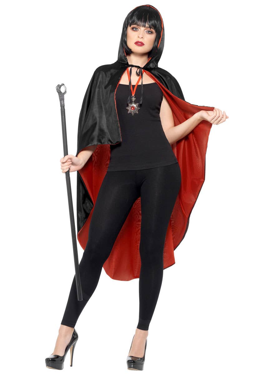 Adult's Vampire Cape Halloween Accessory Set Alternative Image