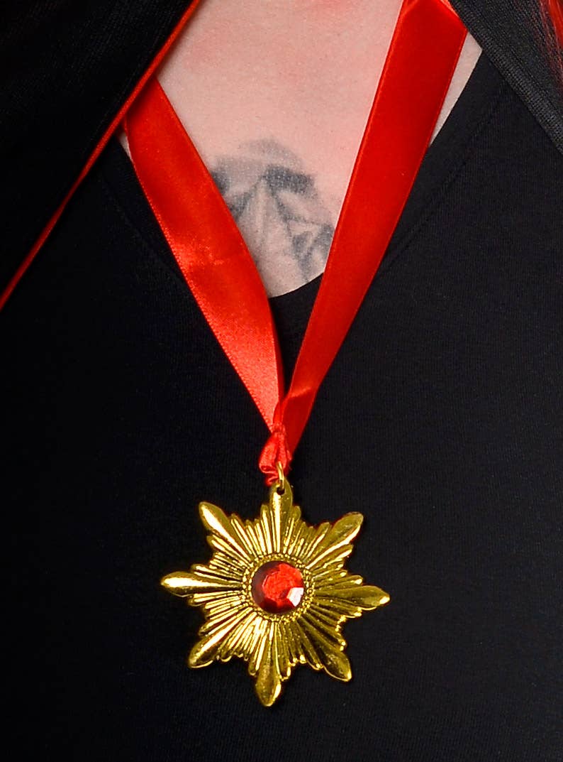 Gold Star Vampire Costume Necklace - Close Up Image