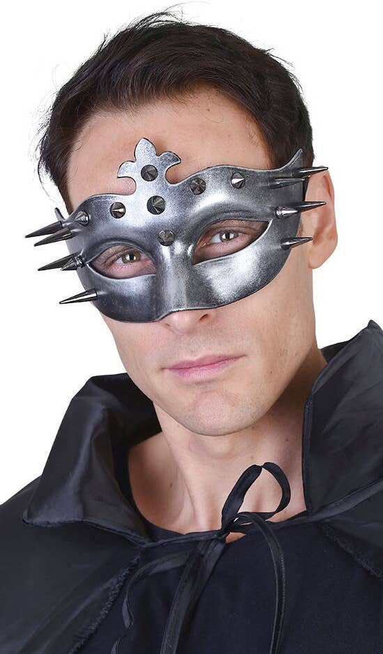 Image of Ulric Mens Silver Spiked Masquerade Mask